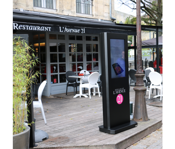 Xylo Outdoor Advertising Column Casing från AXEOS-75''